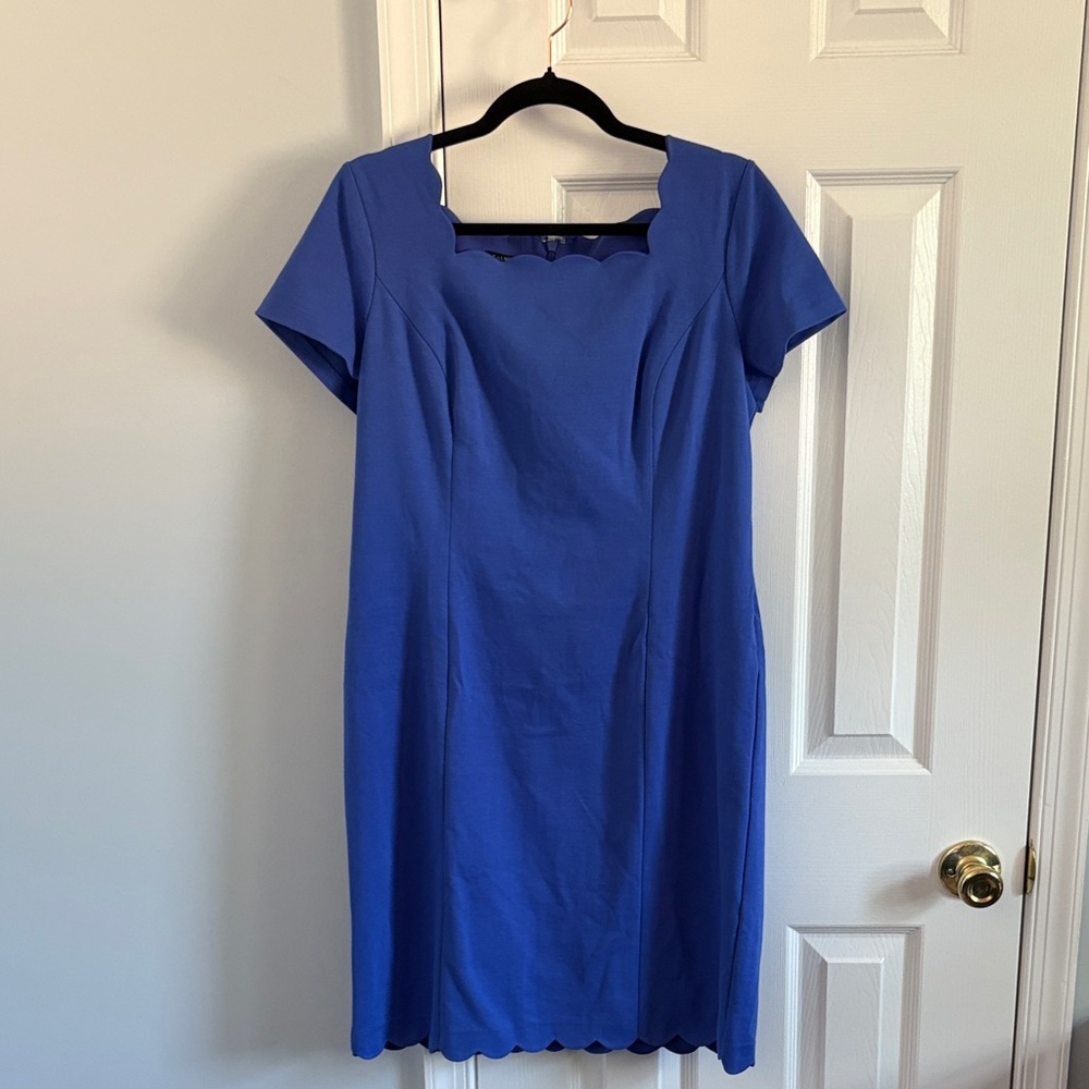 Talbots Scallop Neckline & Hem Cap Sleeve Blue Sheath Dress Size 12 Petite